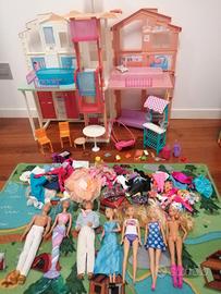 Casa Barbie con mobili + 7 barbie con vestiti
