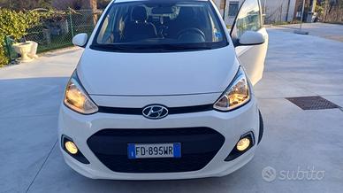 HYUNDAI i10 1ª serie - 2016