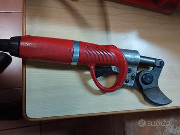 forbici da potatore a batteria 