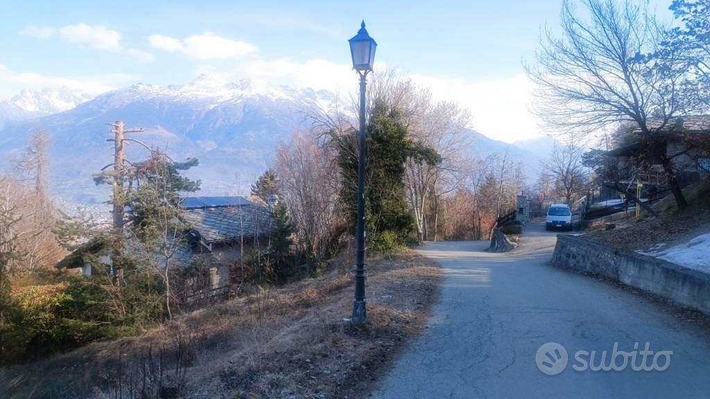 Terreno di 1270 m² a Gressan - Vista 4