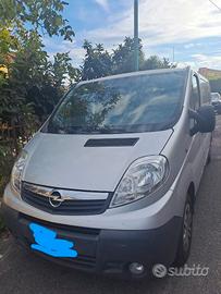 opel vivaro bus mini van 9 posti pulmino