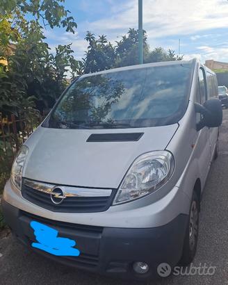 opel vivaro bus mini van 9 posti pulmino