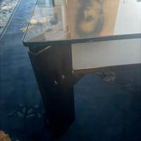 Giorgetti firmato in vetro e base legno wenge