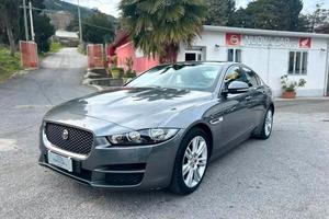 Jaguar XE 2.0 D Turbo 180CV Pure