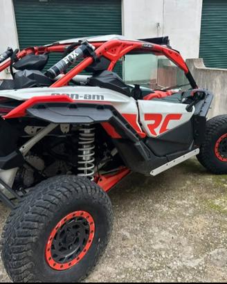 CAN-AM MAVERICK X3 RC