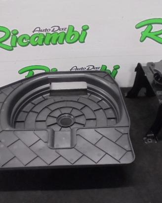 VANO E SUPPORTO RUOTA SCORTA AUDI A4 B8 2011