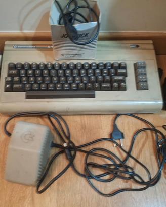 commodore 64 con joystick originale 