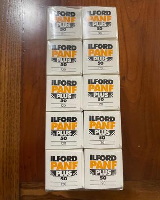 Rulli ILFORD PANF PLUS 50 120 B/N SCADUTI