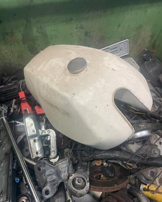 Serbatoio moto guzzi
