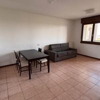 Monolocale 54 mq con cucina Separata, cantina, box