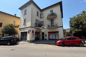 2 LOCALI A CALOLZIOCORTE
