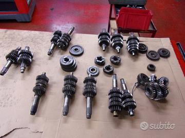 Perni e ingranaggi cambio DUCATI 748 916