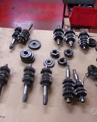 Perni e ingranaggi cambio DUCATI 748 916