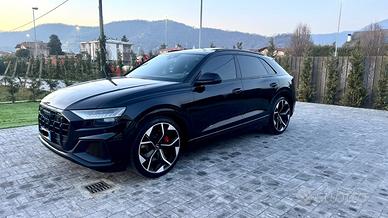 AUDI SQ8 4.0 TDI