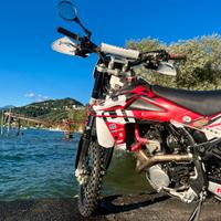 Husqvarna 250 TE 4T del 2011