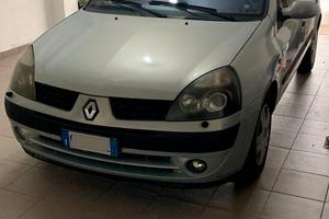 Renault Clio 1.5 dCi 82CV Reebok - tenuta perfetta