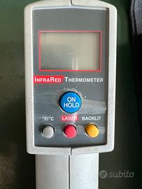 Attrezzo per temperatura su motori ecc