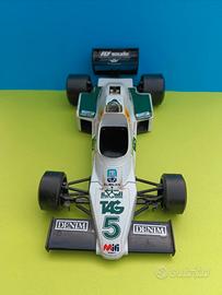 Williams FW08 