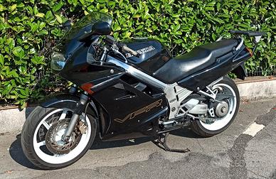 HONDA 750 VFR MOTO D'EPOCA