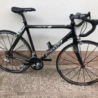BICI CORSA SCOTT IN ALLUMINIO