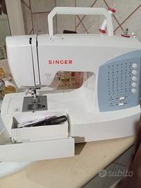 macchina per cucire perfetta funzionante