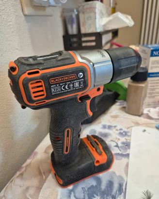 Trapano avvitatore Black&Decker con caricabatterie