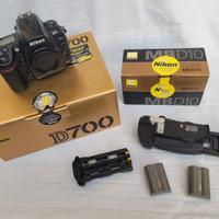 Nikon D700 + MB - D10