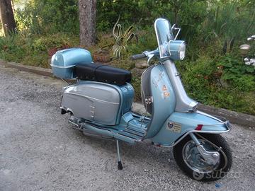 Lambretta 125 Special da vetrina