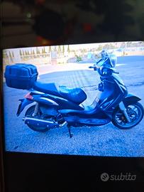 Piaggio BEVERLY 500 cc. 