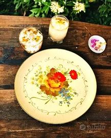 antico piatto vassoio con trionfo di rose