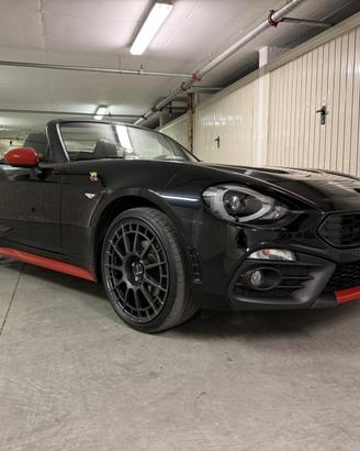 Abarth 124 Spider