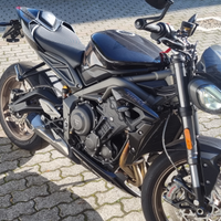 Triumph street triple rs