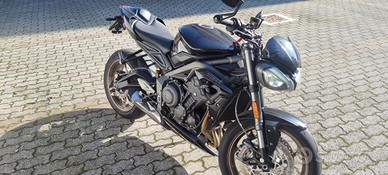Triumph street triple rs