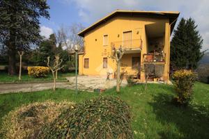 VILLA SINGOLA A LA VALLETTA BRIANZA