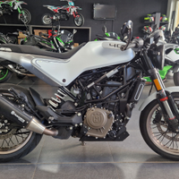 Husqvarna Vitpilen 401 2023 km 2500