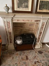 Cornice in marmo per camino