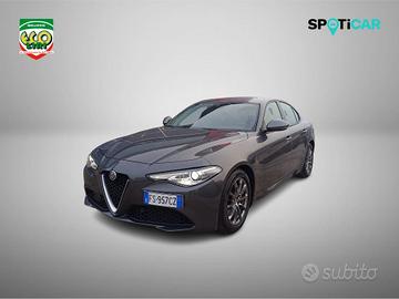ALFA ROMEO Giulia 2.2 Turbodiesel 160 CV AT8 Bus