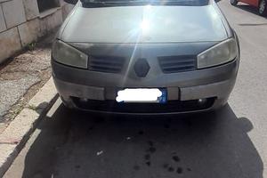 Vendiamo renault megane