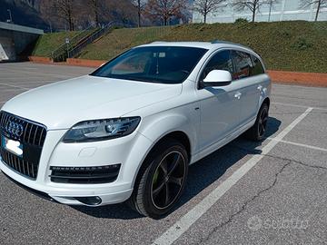 Audi Q7 Sline 3.0 240cv euro5