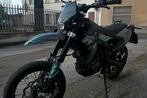 KL KXE 125 2023 motard