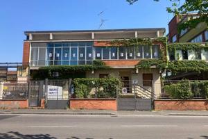 Immobile di 299 m² a Sesto San Giovanni