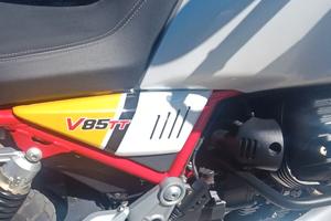 Moto Guzzi v85tt
