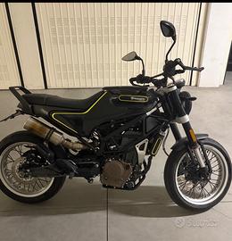 Husqvarna Svartpen 401, con marmitta dedicata GPR.