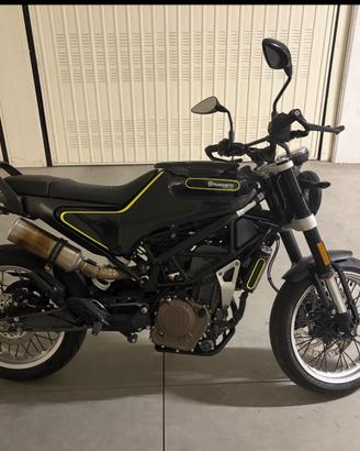 Husqvarna Svartpen 401, con marmitta dedicata GPR.