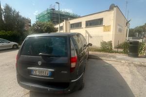 lancia phedra per lezzi di ricambio