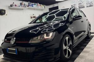 Volkswagen Golf GTI 2.0 TSI 220cv DSG
