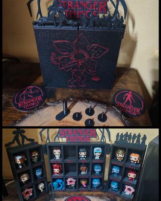 Espositore Stranger Things con omaggi