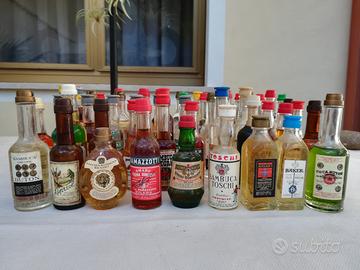 Bottigliette Mignon Liquori Vintage 52 pezzi B