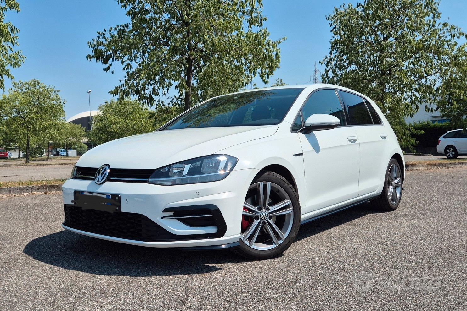 Volkswagen Golf 7 R-LINE DSG, 1.5 TSI BENZINA - Auto In vendita a Brescia