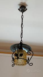 Lampadario da ingresso vintage.